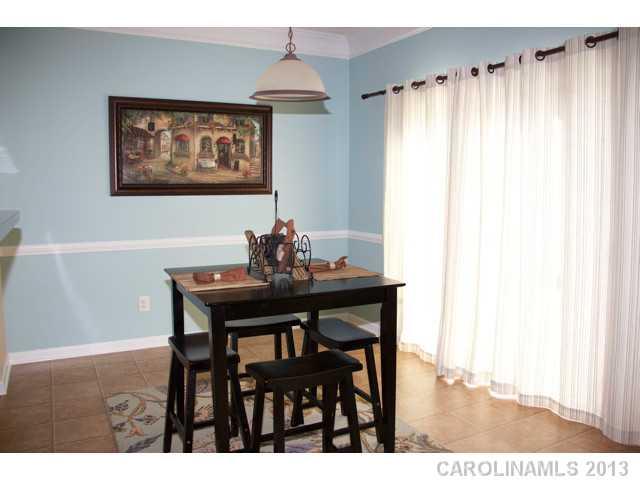 802 Rook Road Charlotte, NC 28216 - Photo 7 of 16