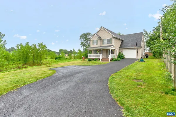 $379,900 | 304 Grove Avenue, Waynesboro, VA 22980