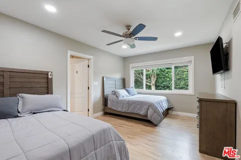 $1,550,000 | 9509 Jellico Avenue, Northridge, CA 91325