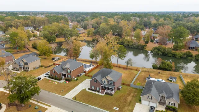 $622,000 | 5516 Cres View Drive, North Charleston, SC 29420