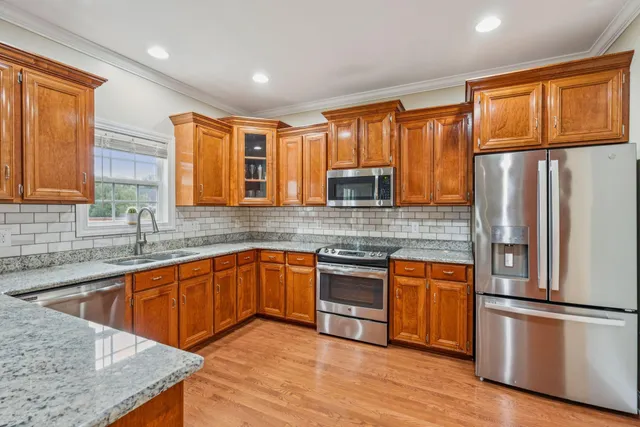 $622,000 | 5516 Cres View Drive, North Charleston, SC 29420