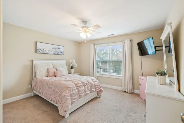 $622,000 | 5516 Cres View Drive, North Charleston, SC 29420