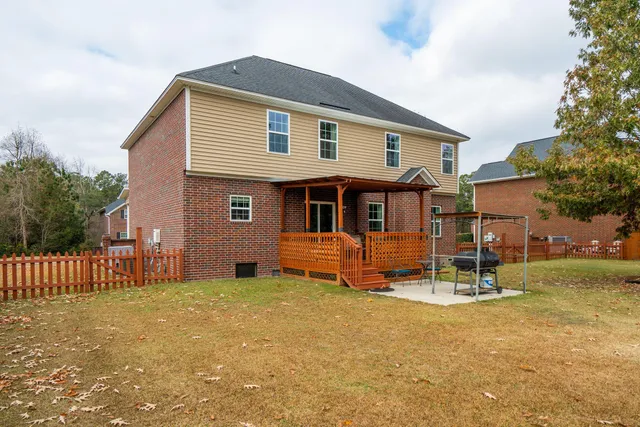 $622,000 | 5516 Cres View Drive, North Charleston, SC 29420