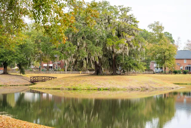 $622,000 | 5516 Cres View Drive, North Charleston, SC 29420