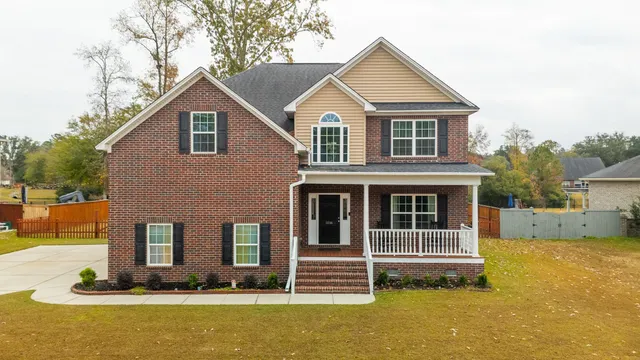 $622,000 | 5516 Cres View Drive, North Charleston, SC 29420