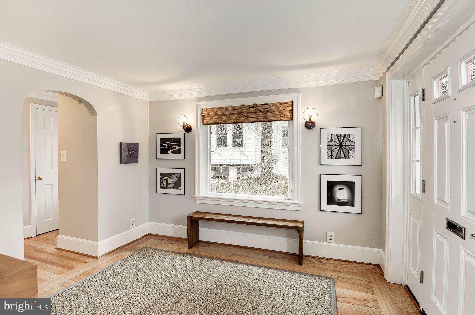 5000 Park Place Bethesda, MD 20816 - Photo 2 of 30 a bedroom with furniture and window