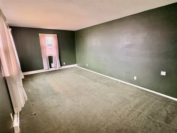 $299,900 | 923 Squires Avenue, Endicott, NY 13760