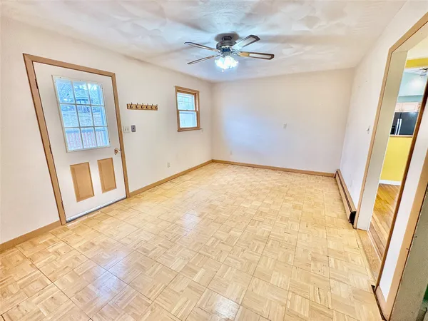 $299,900 | 923 Squires Avenue, Endicott, NY 13760