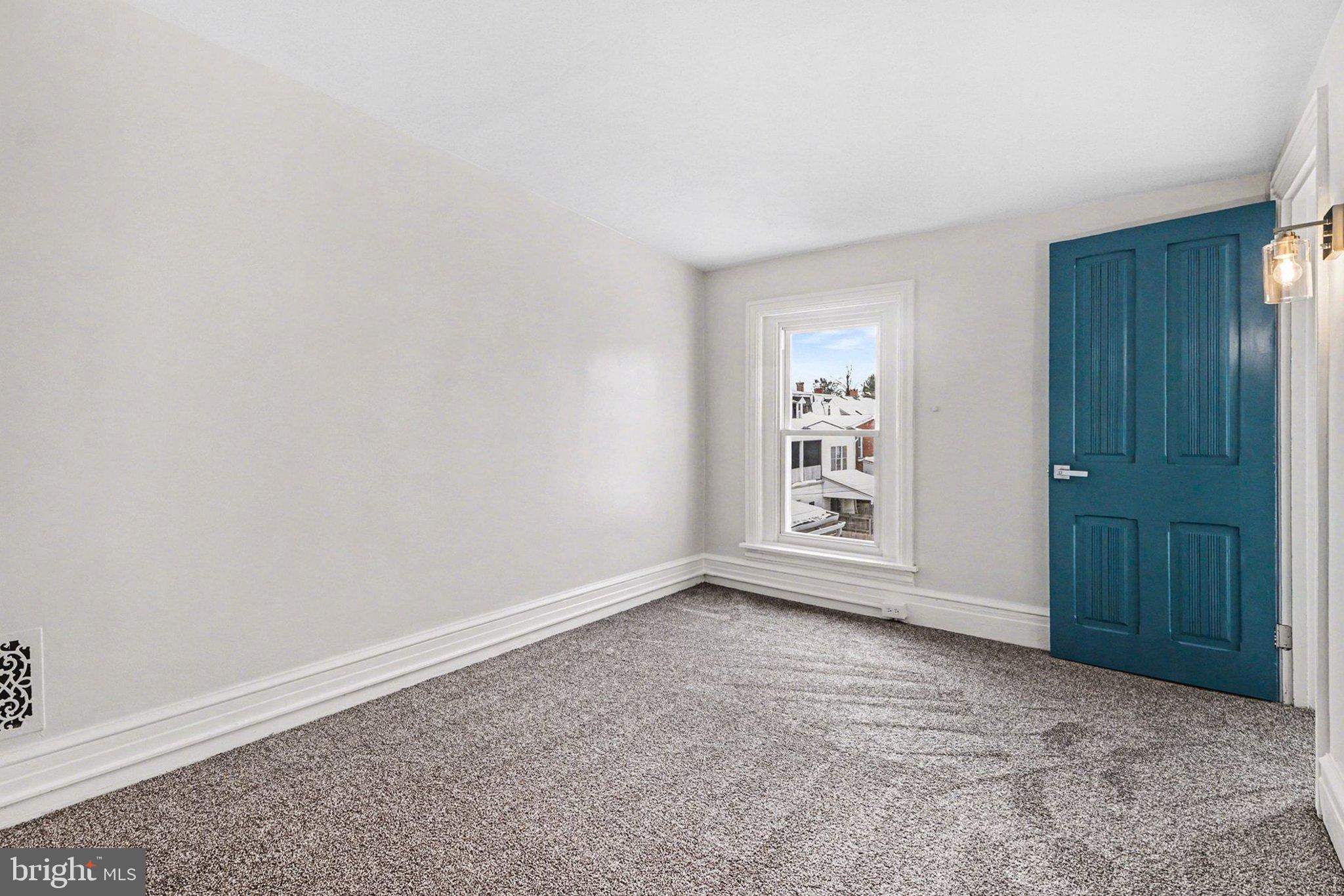 214 Chestnut Street Lebanon, PA 17042 - Photo 31 of 45 an empty room with windows