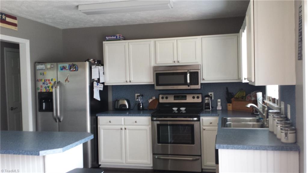 1150 Laurel Crest Road King, NC 27021 - Photo 2 of 30 Gallery Image 2