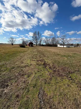 $69,900 | 403 East Croan Street, Irvington, IL 62848