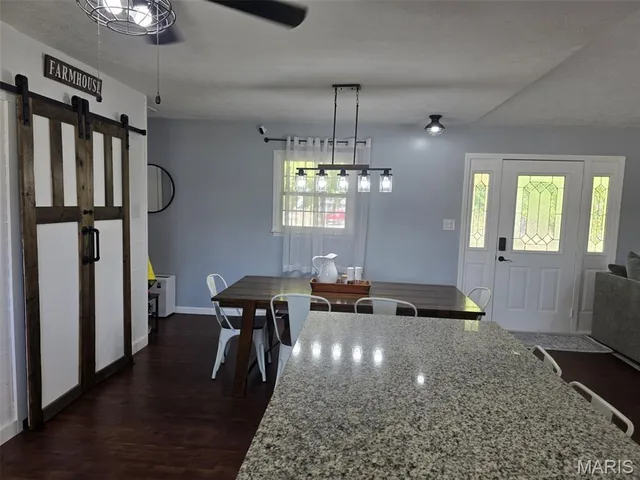 $320,000 | 35 Hickory Road, Nashville, IL 62263