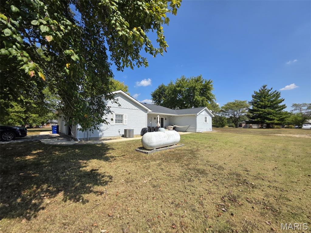 35 Hickory Road Nashville, IL 62263 - Photo 24 of 27