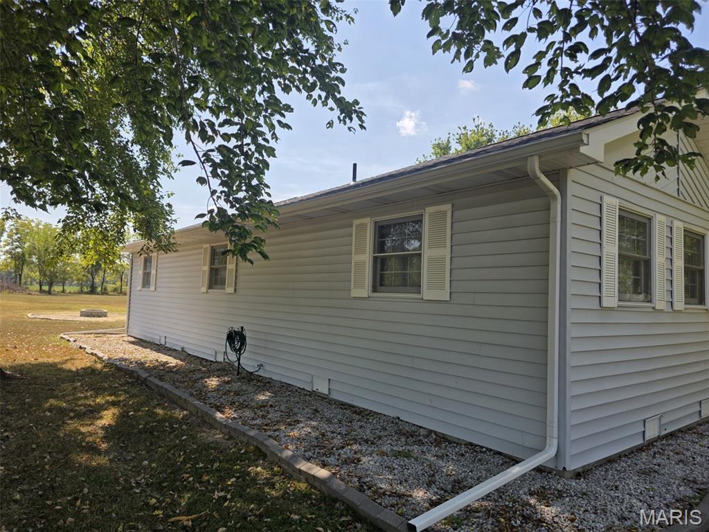 35 Hickory Road Nashville, IL 62263 - Photo 4 of 27