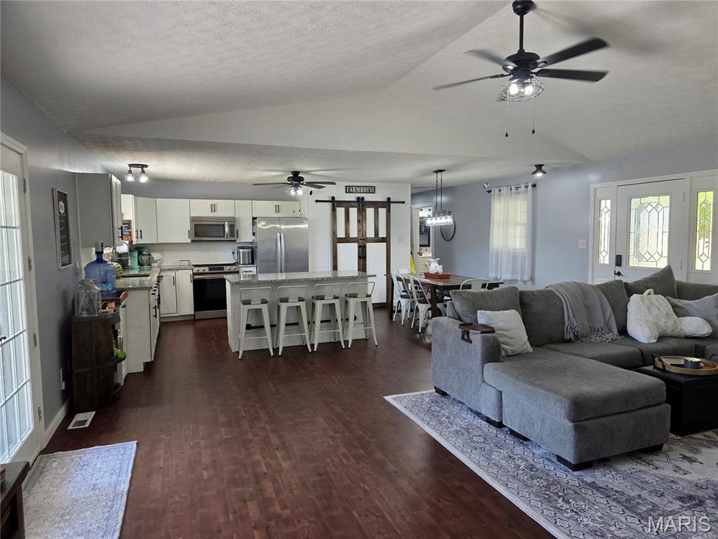 35 Hickory Road Nashville, IL 62263 - Photo 5 of 27