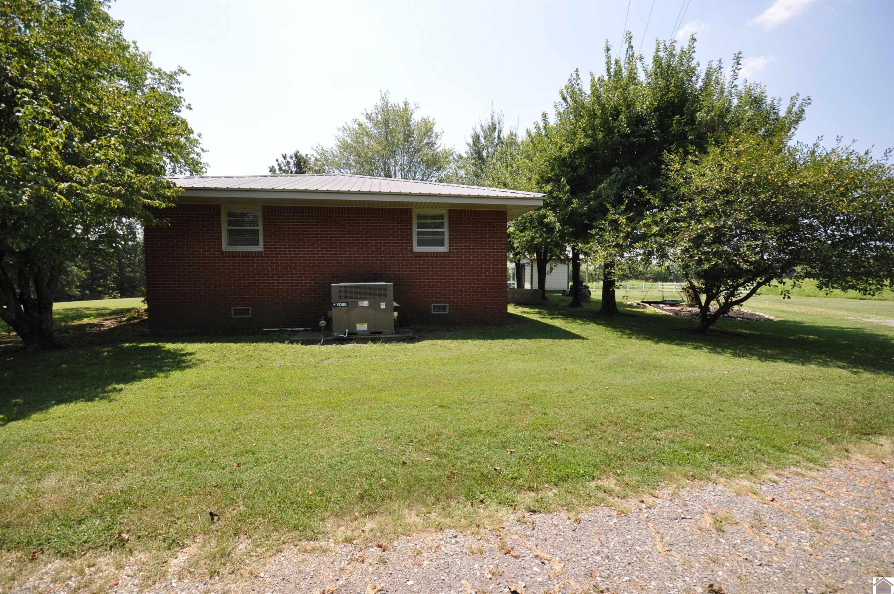 1900 Walnut Grove Road Benton, KY 42025 - Photo 24 of 32 Photo 24