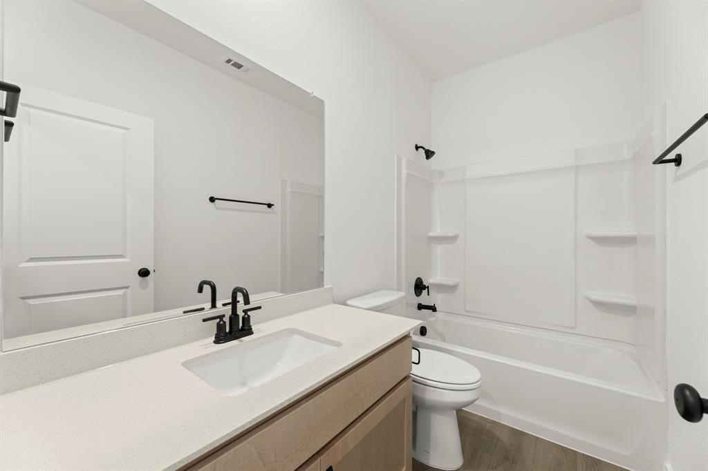 5909 Laurel Lk Lane Pilot Point, TX 76258 - Photo 22 of 27 22. 5909 Laurel Lake - 2ND Bath
