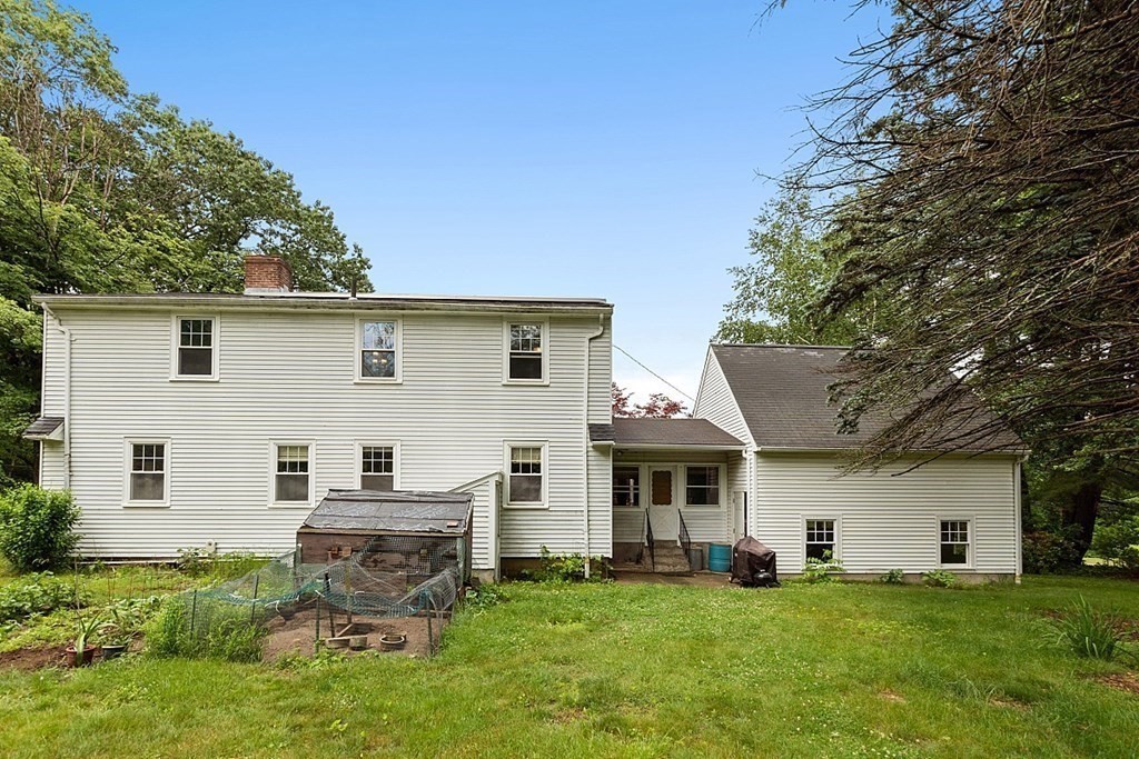 39 Piper Road Acton, MA 01720 - Photo 3 of 20 Gallery Image 3