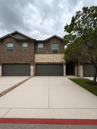 $2,194 | 1200 10th Street, Unit 104, Pflugerville, TX 78660