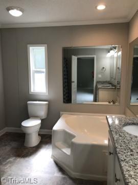8686 Perry Road Graham, NC 27253 - Photo 8 of 11 Gallery Image 8