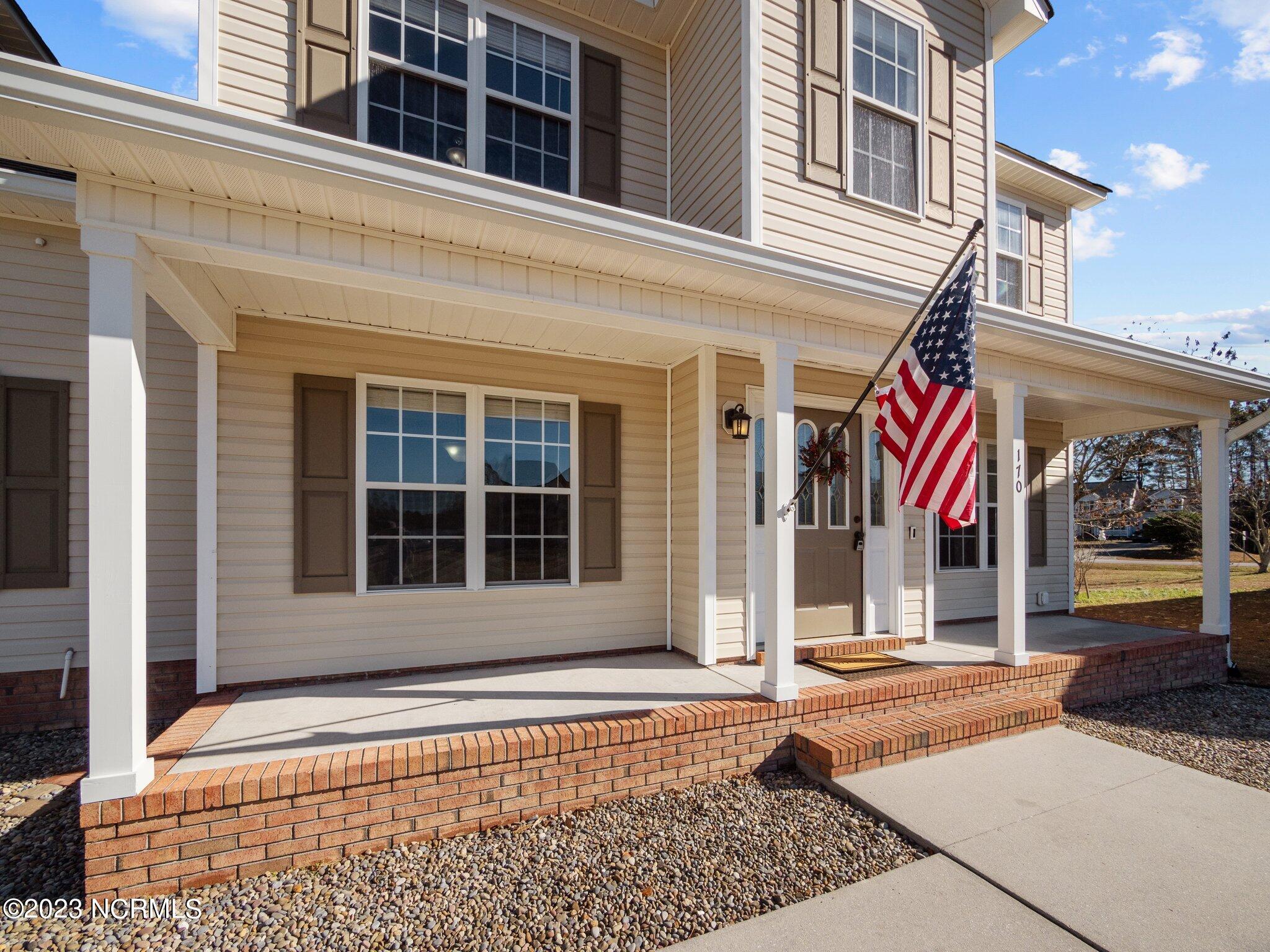 170 East Ridge Court Jacksonville, NC 28540 - Photo 4 of 52 4-web-or-mls-04