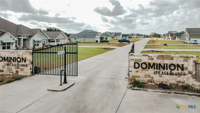 $49,585 | 178 Calle Arroyo, Inez, TX 77968