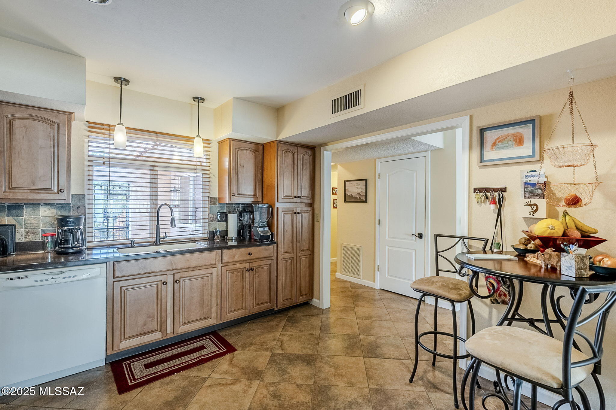 4820 East Fort Lowell Road, Unit B Tucson, AZ 85712 - Photo 10 of 39