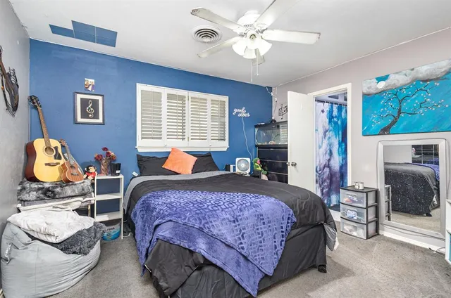 $300,000 | 2015 Woods Drive, Arlington, TX 76010