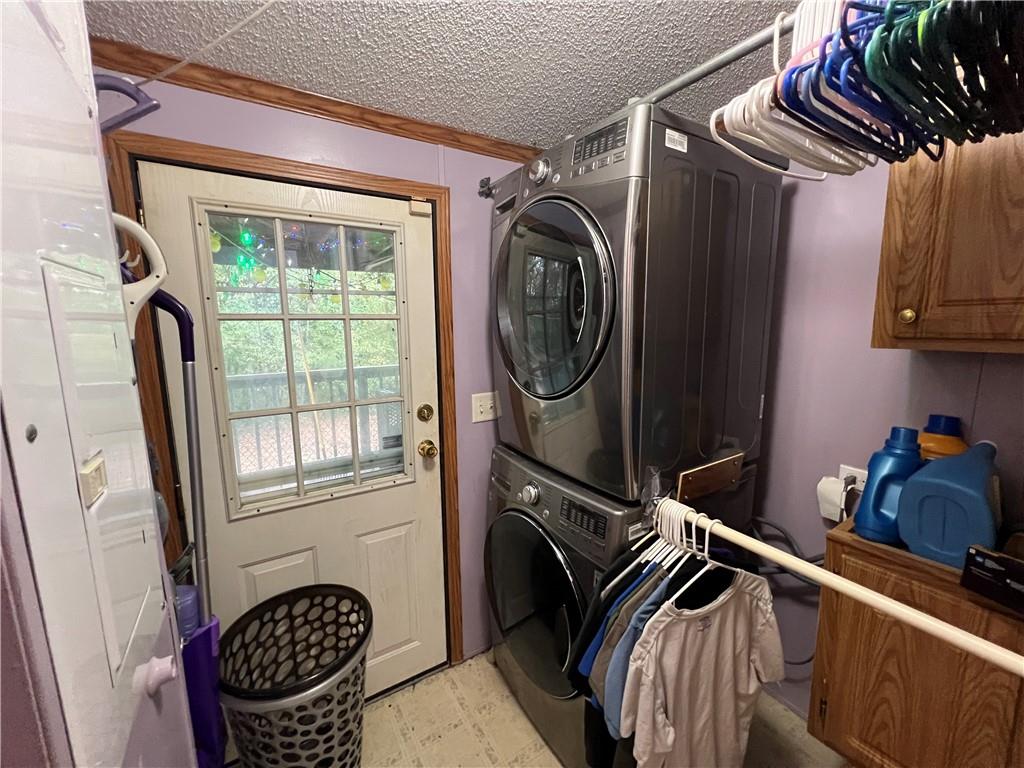 147 Russell Hill Road Industry, PA 15052 - Photo 33 of 50 Laundry room and access to the back porch!