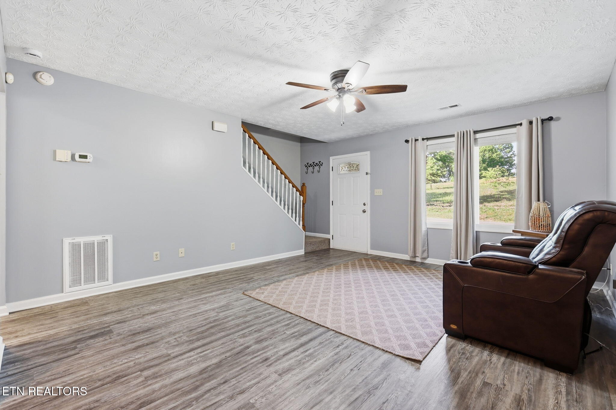 5516 West Emory Road Powell, TN 37849 - Photo 6 of 40 13-web-or-mls-3F1A9753