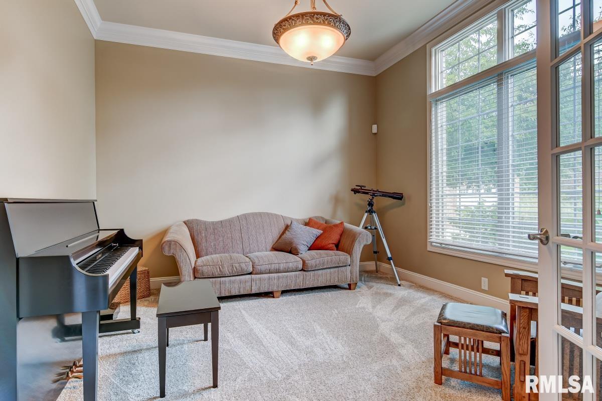2219 Wydown Avenue Springfield, IL 62704 - Photo 17 of 49 Gallery Image 17