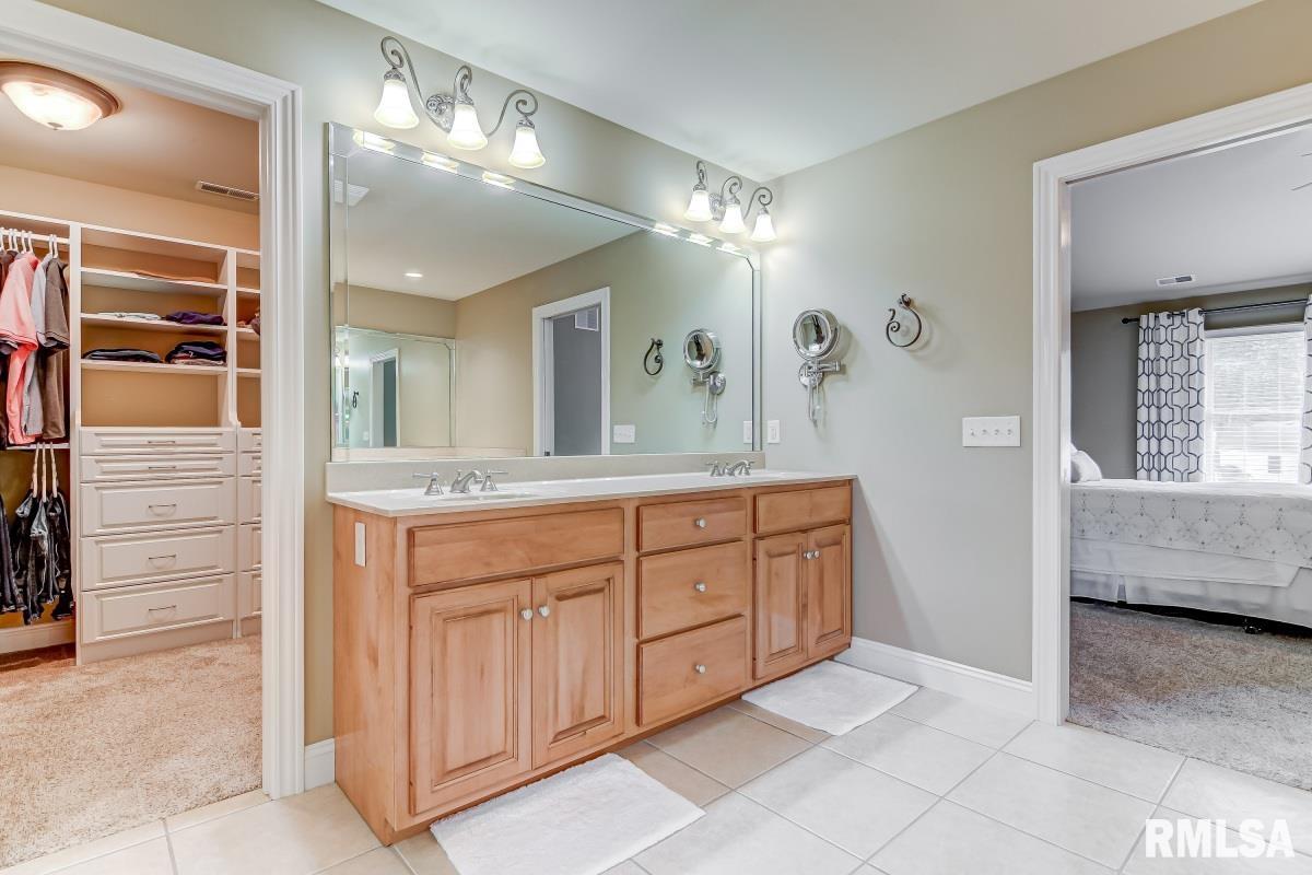 2219 Wydown Avenue Springfield, IL 62704 - Photo 21 of 49 Gallery Image 21