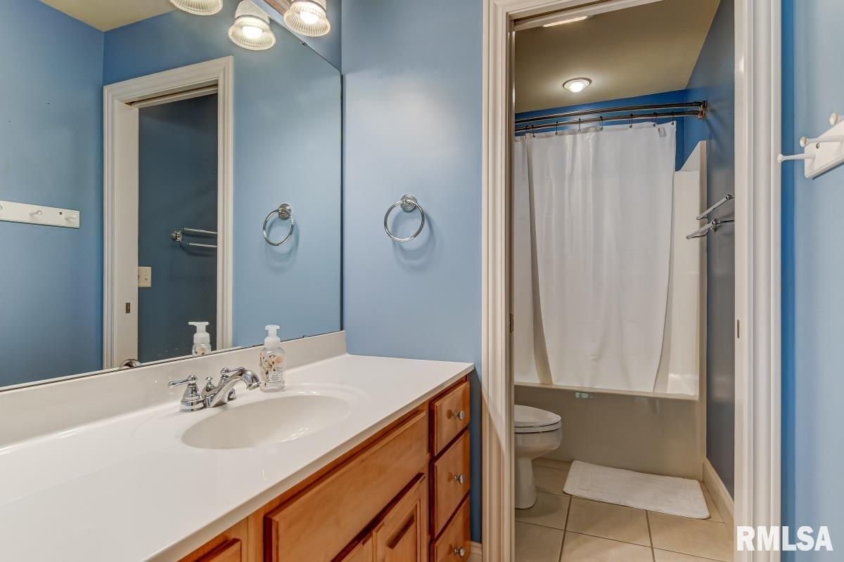 2219 Wydown Avenue Springfield, IL 62704 - Photo 26 of 49 Gallery Image 26