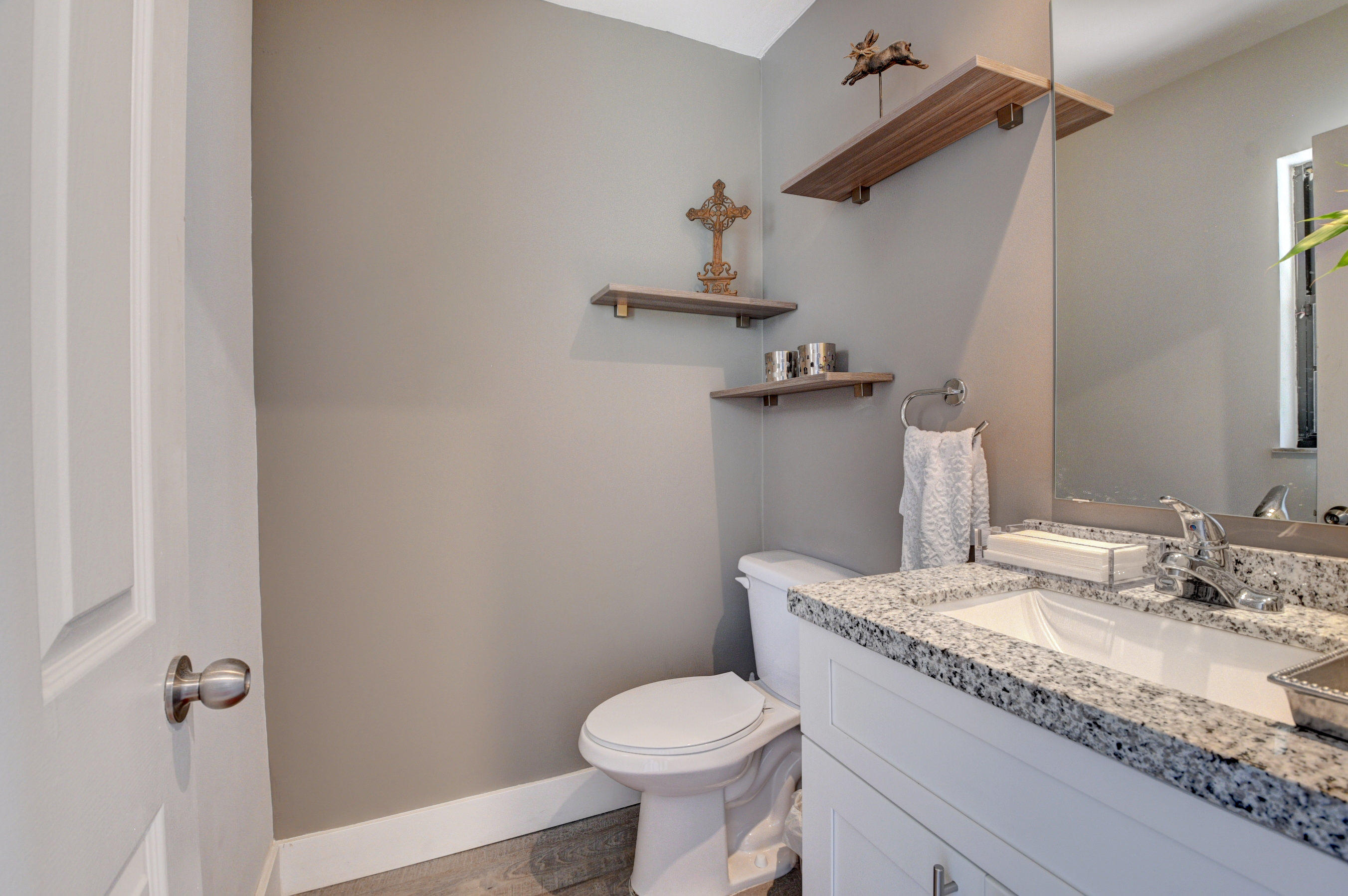22507 Caravelle Circle Boca Raton, FL 33433 - Photo 32 of 41 powder room