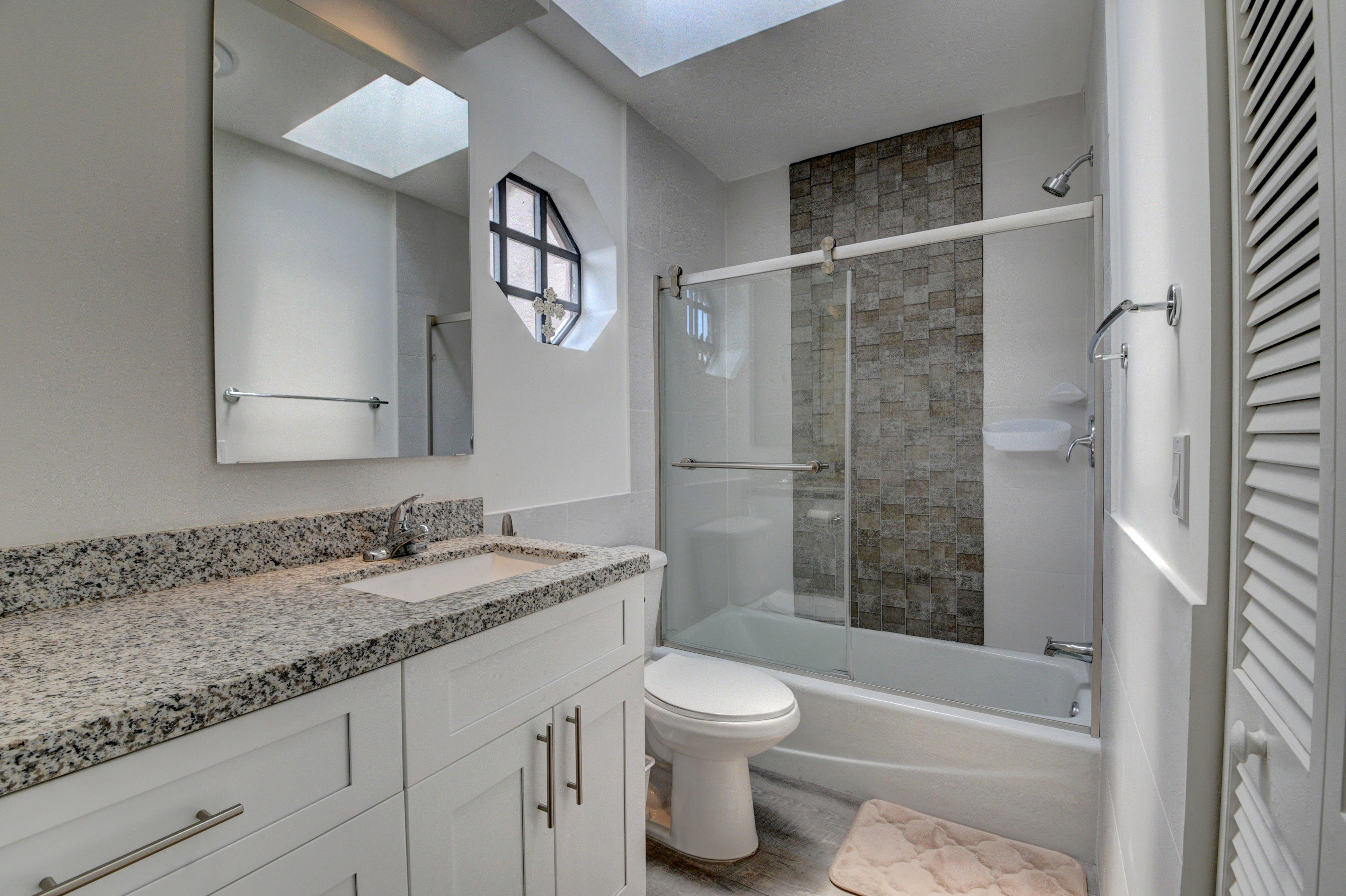 22507 Caravelle Circle Boca Raton, FL 33433 - Photo 38 of 41 2nd full bath