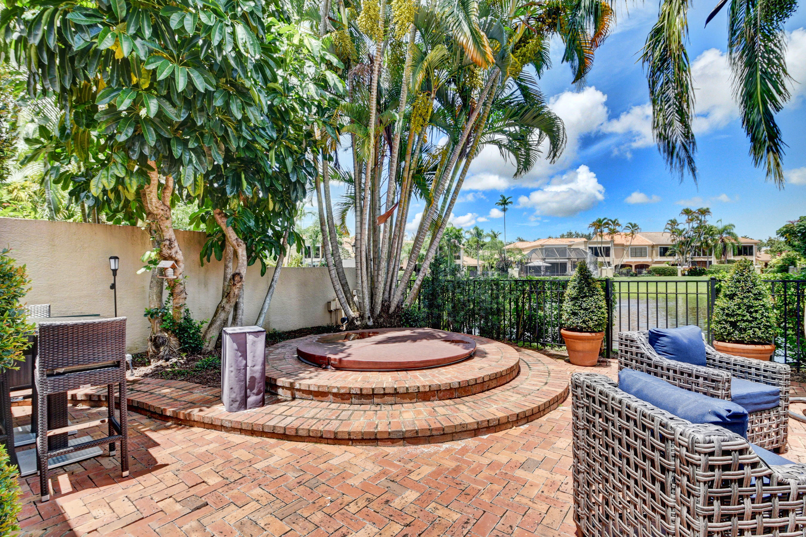22507 Caravelle Circle Boca Raton, FL 33433 - Photo 10 of 41 spa on patio