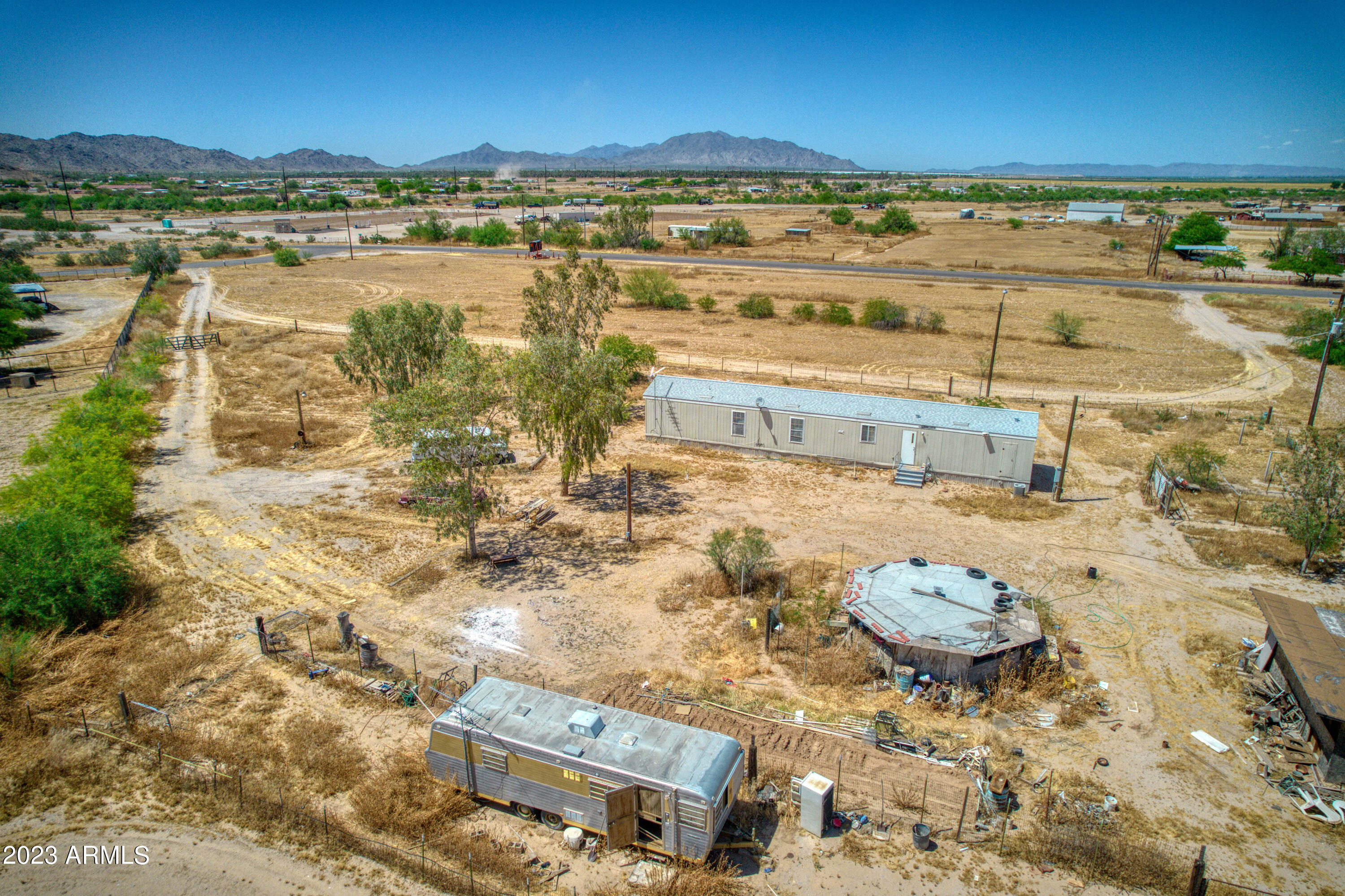 12385 North Pinto Road Maricopa, AZ 85139 - Photo 4 of 18 10