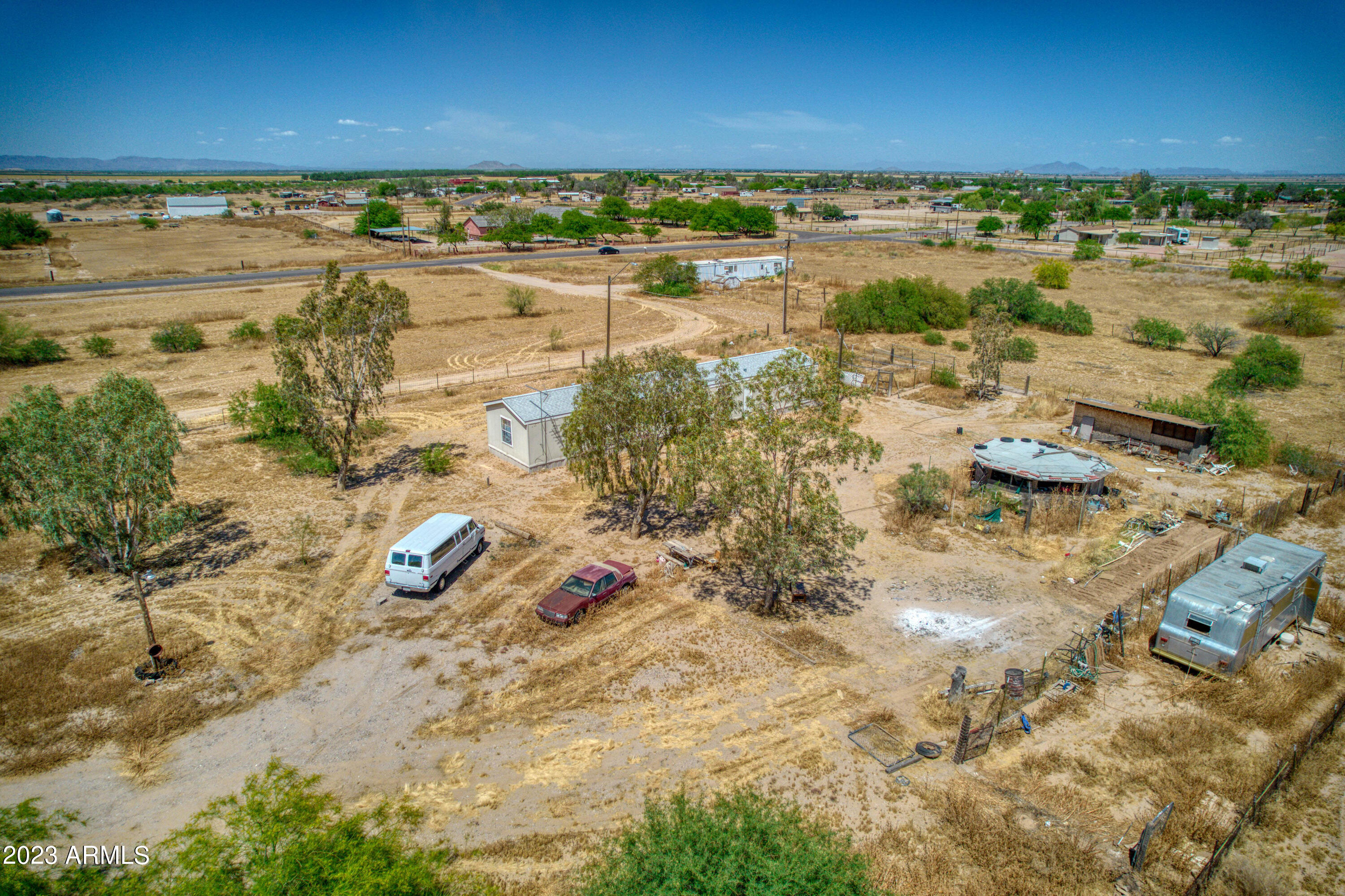 12385 North Pinto Road Maricopa, AZ 85139 - Photo 6 of 18 08