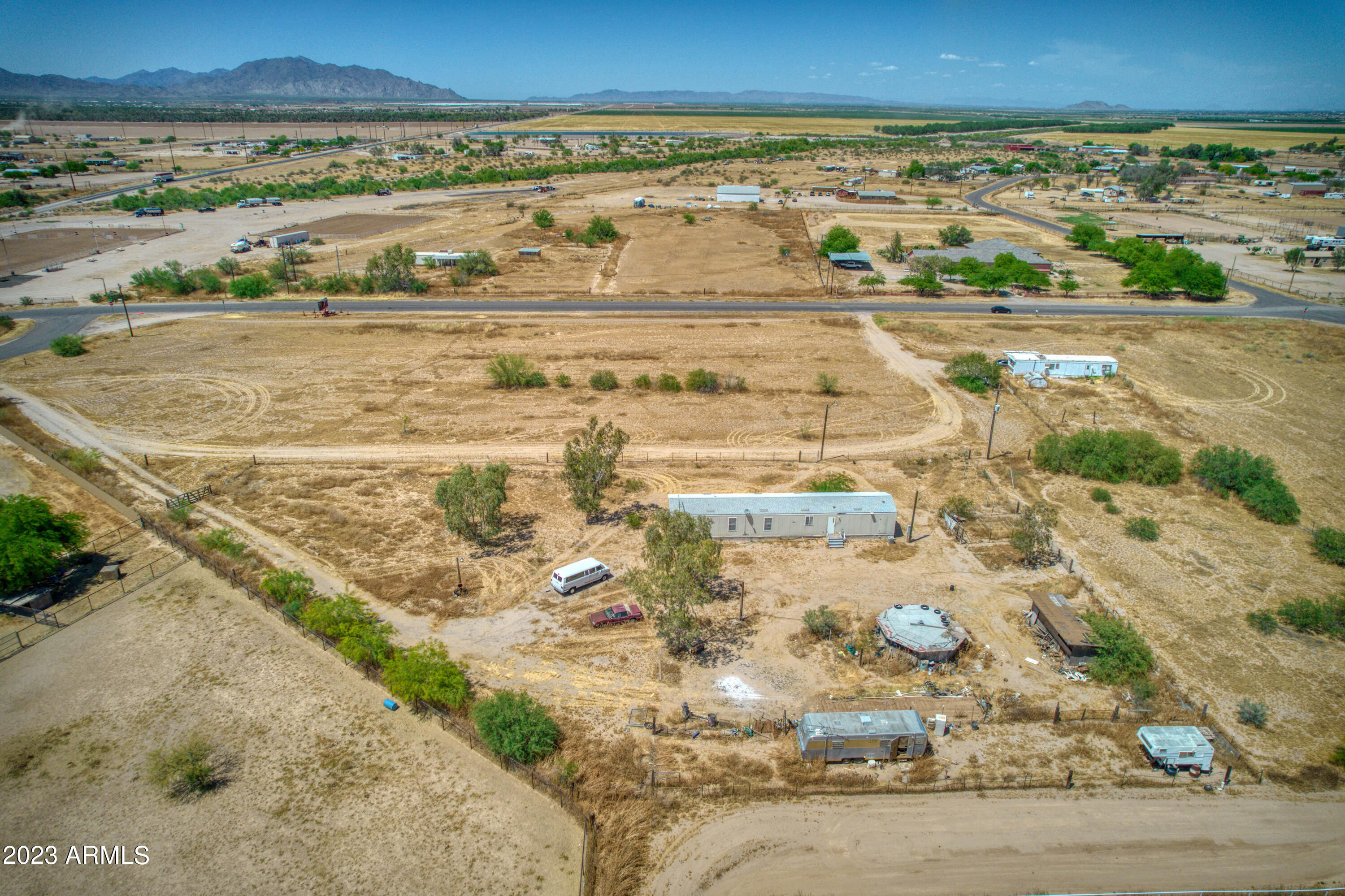 12385 North Pinto Road Maricopa, AZ 85139 - Photo 7 of 18 07