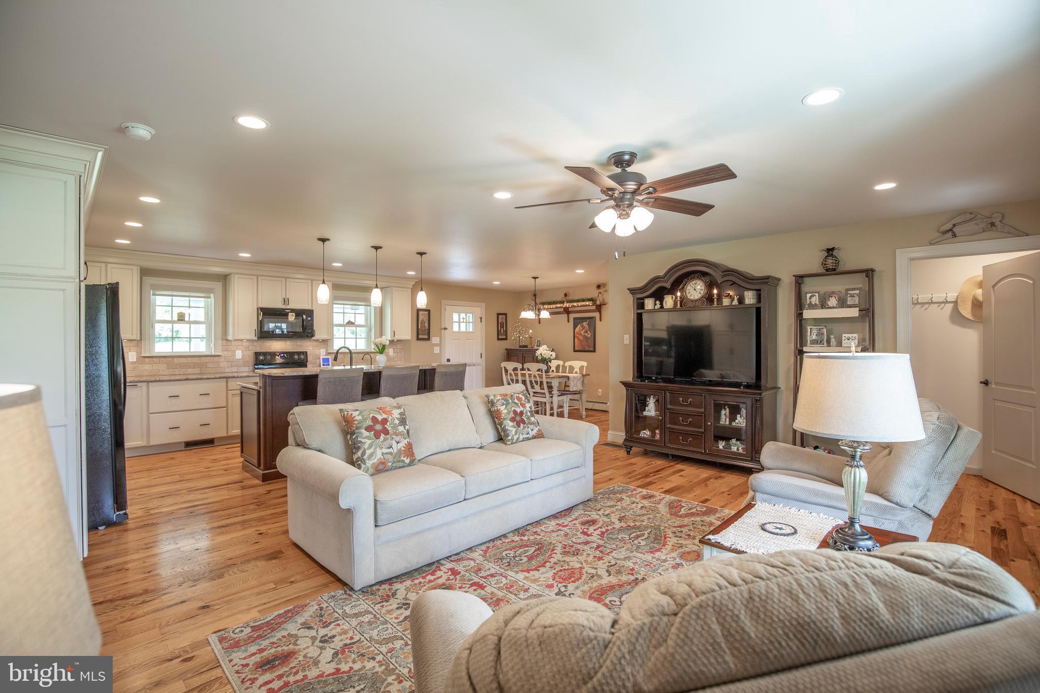 3379 School Road Kintnersville, PA 18930 - Photo 15 of 49 Gallery Image 15