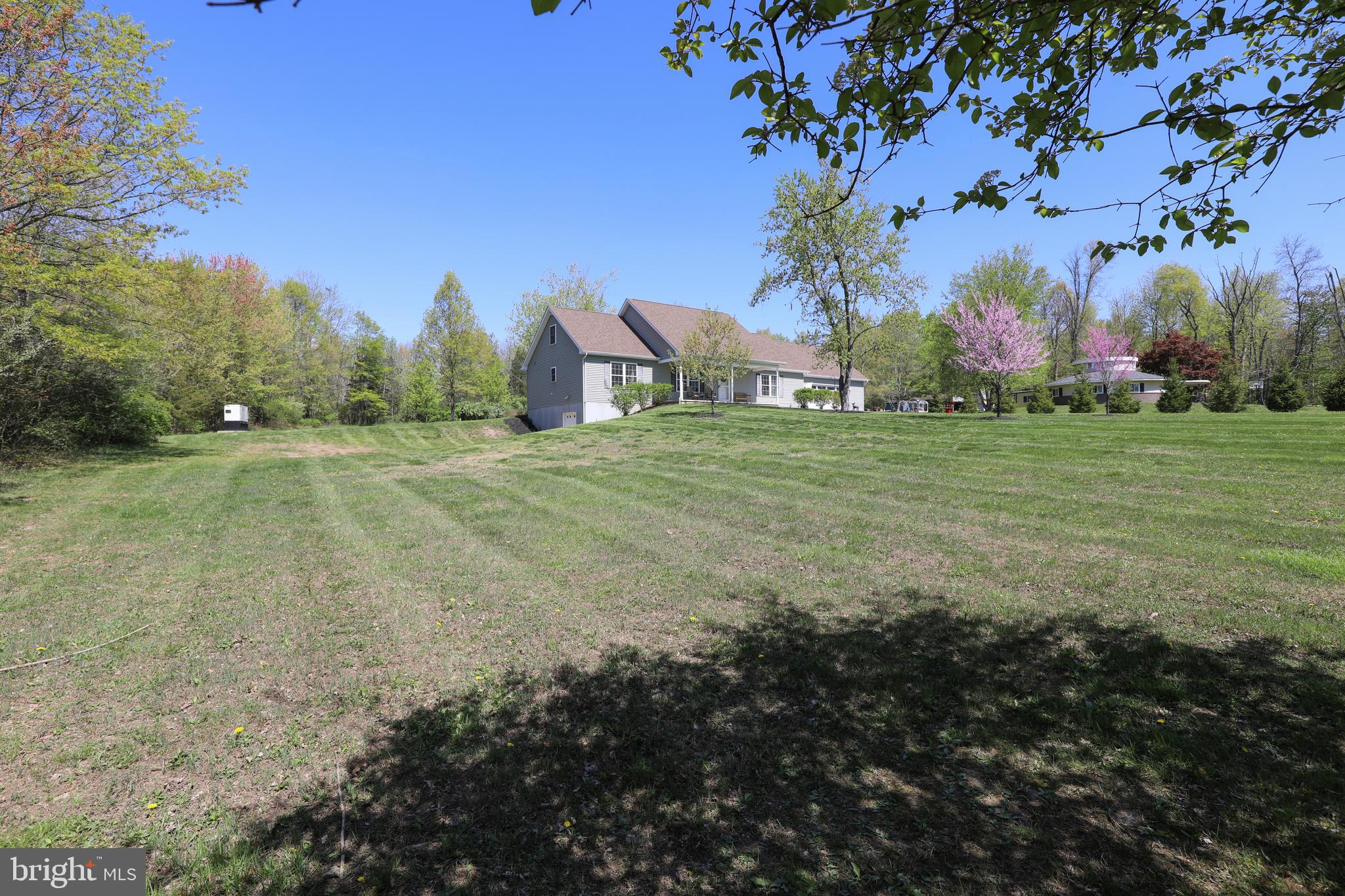 3379 School Road Kintnersville, PA 18930 - Photo 3 of 49 Gallery Image 3