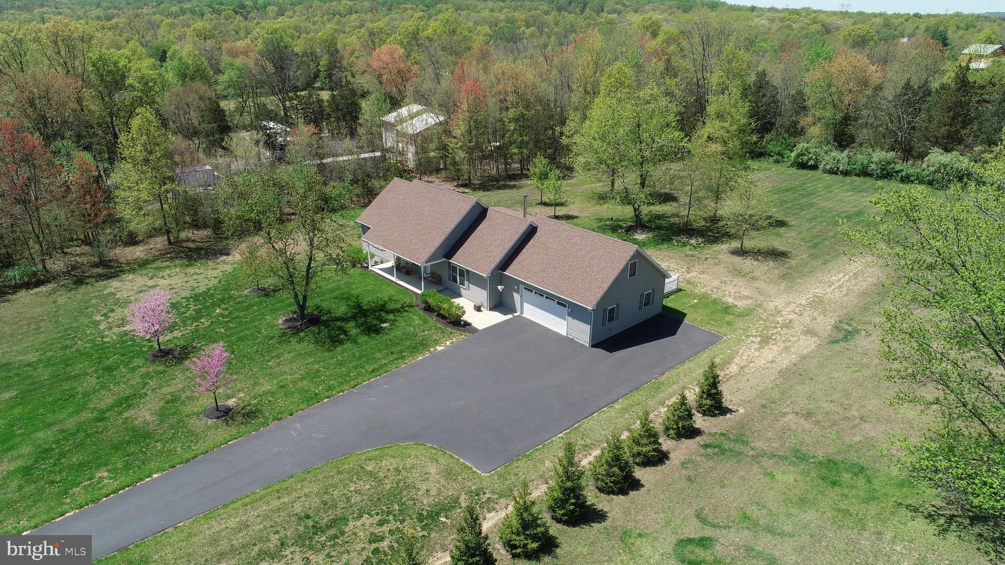 3379 School Road Kintnersville, PA 18930 - Photo 7 of 49 Gallery Image 7