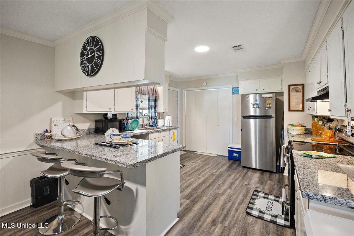 5046 Raintree Drive Byram, MS 39272 - Photo 13 of 26 Kitchen