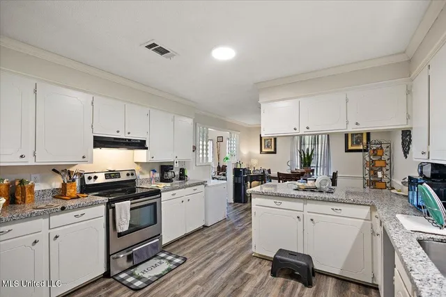 $190,000 | 5046 Raintree Drive, Byram, MS 39272