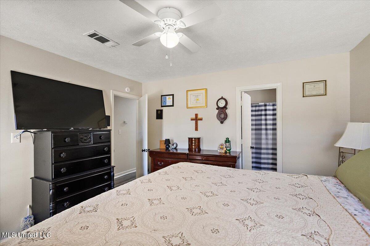 5046 Raintree Drive Byram, MS 39272 - Photo 17 of 26 Primary Bedroom