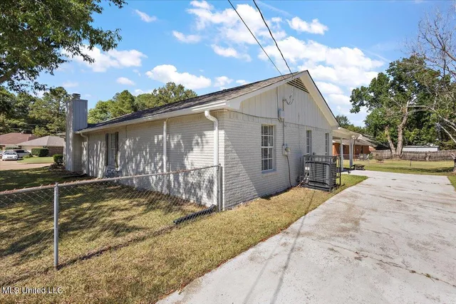 $190,000 | 5046 Raintree Drive, Byram, MS 39272