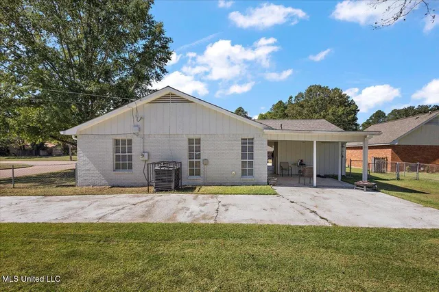 $190,000 | 5046 Raintree Drive, Byram, MS 39272