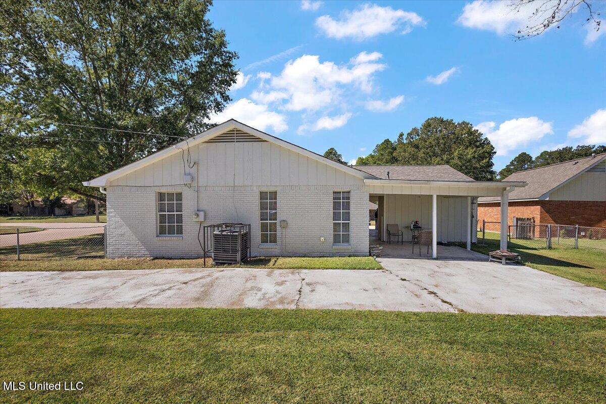 5046 Raintree Drive Byram, MS 39272 - Photo 25 of 26 Back Yard
