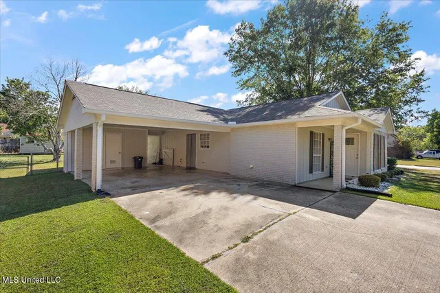 $190,000 | 5046 Raintree Drive, Byram, MS 39272