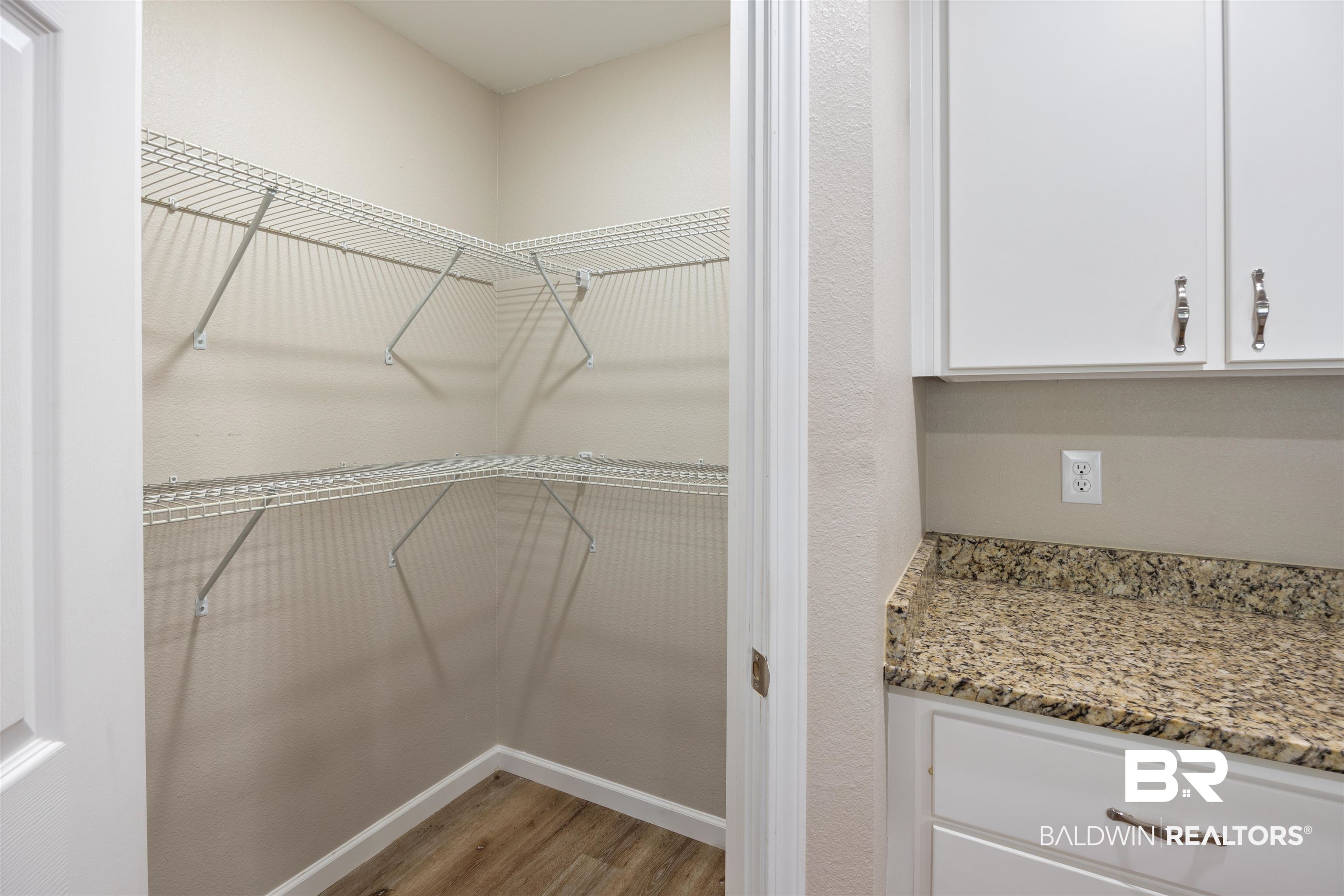 7456 Coppin Drive Foley, AL 36535 - Photo 6 of 32 Pantry